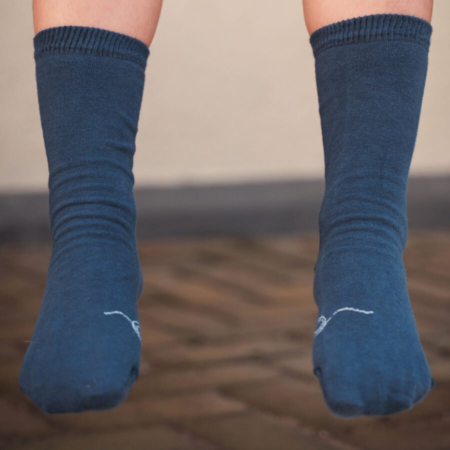 Calcetines-barefoot-basico-azul-portada-