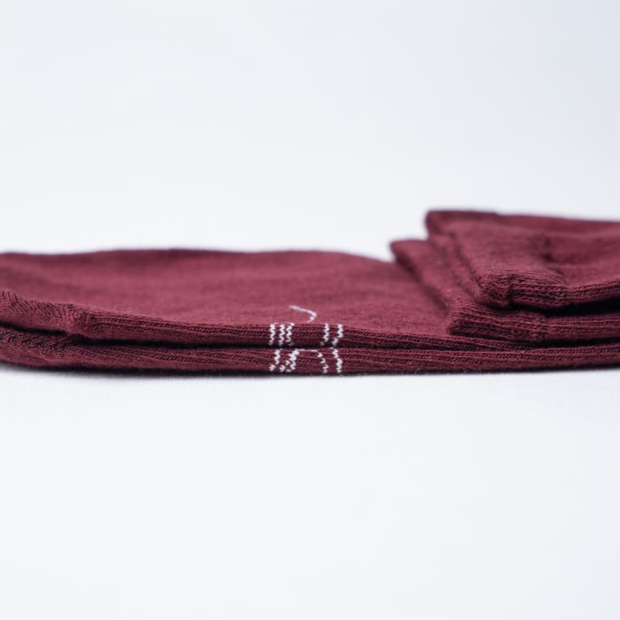 Granate • A Tres Hilos Calcetines-barefoot-basico-granate-3